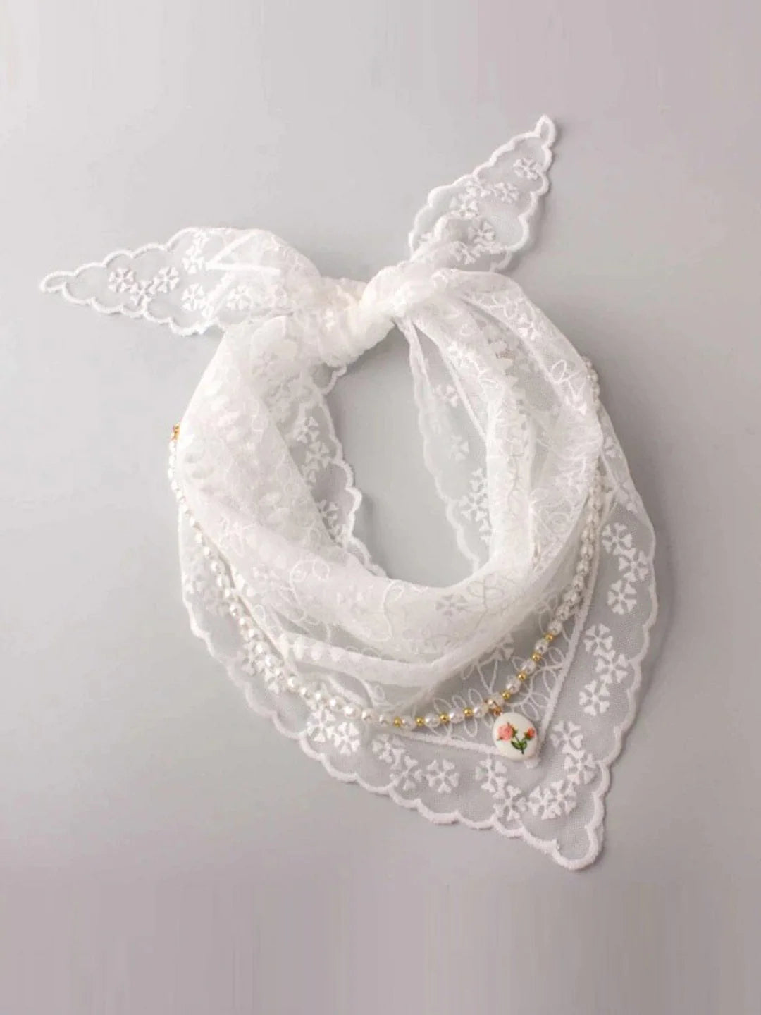 Multilayer Lace Bandana Pearl Necklace ￼