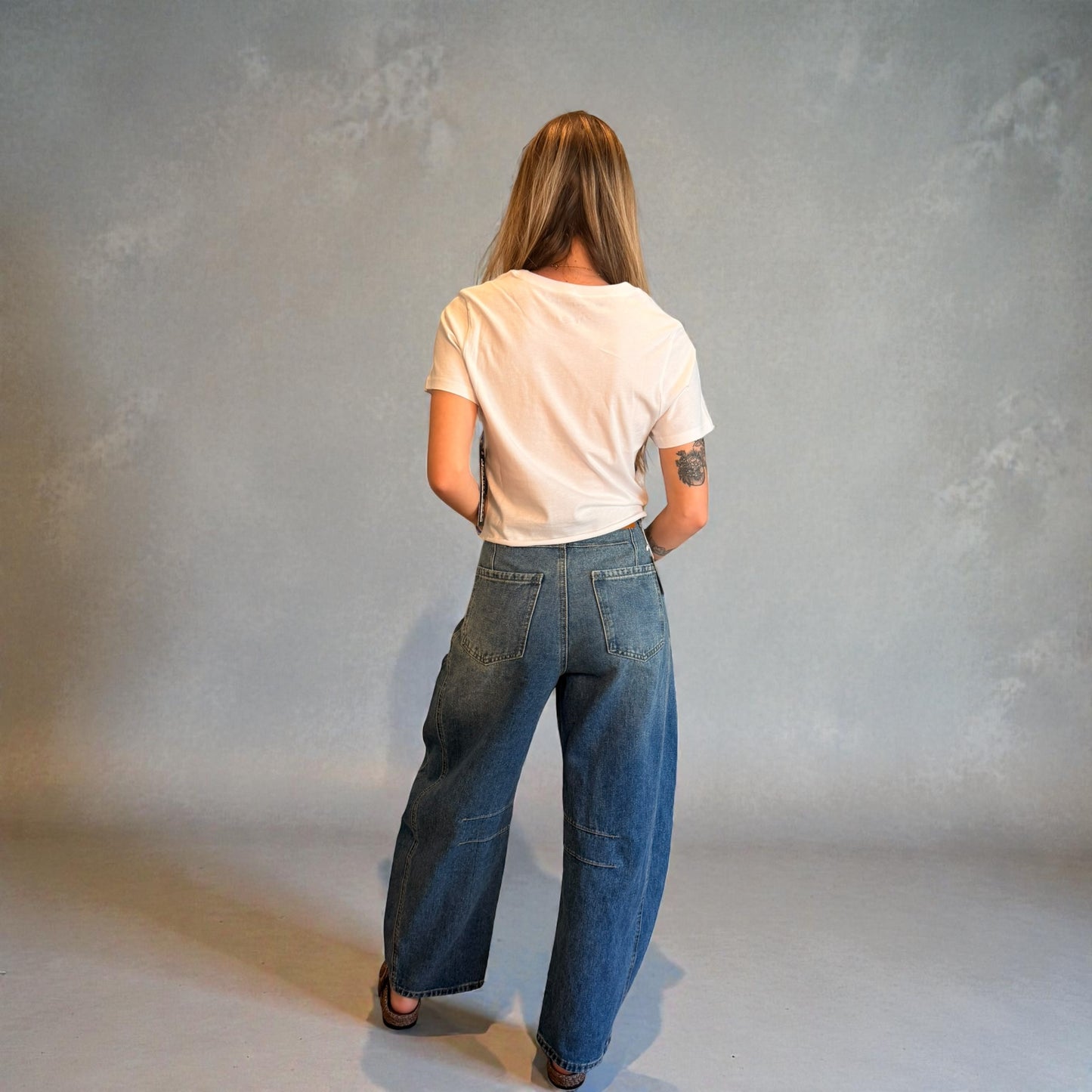 HIGH RISE STRIPED RAW HEM CROP BARREL JEANS V3811STR