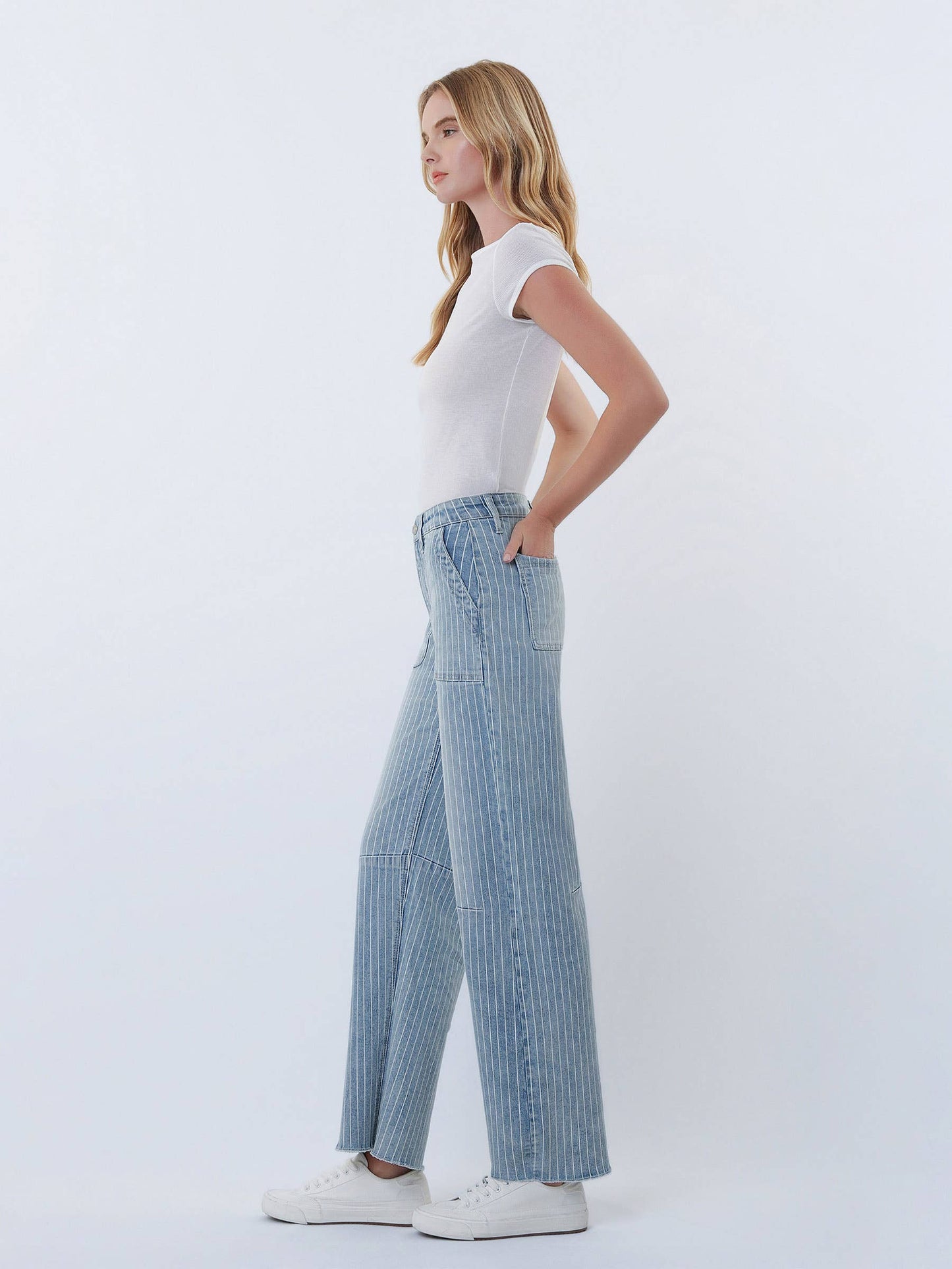 HIGH RISE STRIPED RAW HEM CROP BARREL JEANS V3811STR